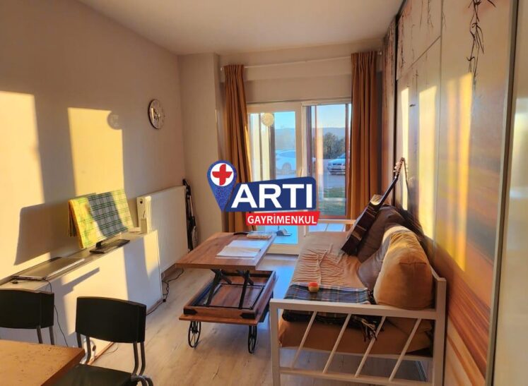 ARTI GAYRIMENKUL’DEN KORUKENT SİTESİNDE EŞYALI SATILIK 1+1