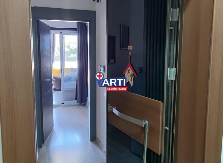 ARTI GAYRIMENKUL’DEN KORUKENT SİTESİNDE EŞYALI SATILIK 1+1