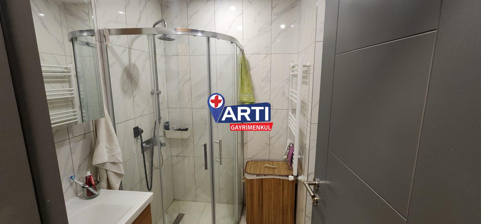 ARTI GAYRIMENKUL’DEN KORUKENT SİTESİNDE EŞYALI SATILIK 1+1