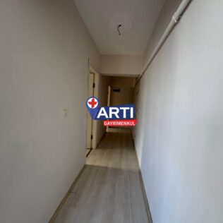 ARTI GAYRİMENKUL'DEN TROİA PALACE SİTESİNDE SATILIK 2+1 DAİRE