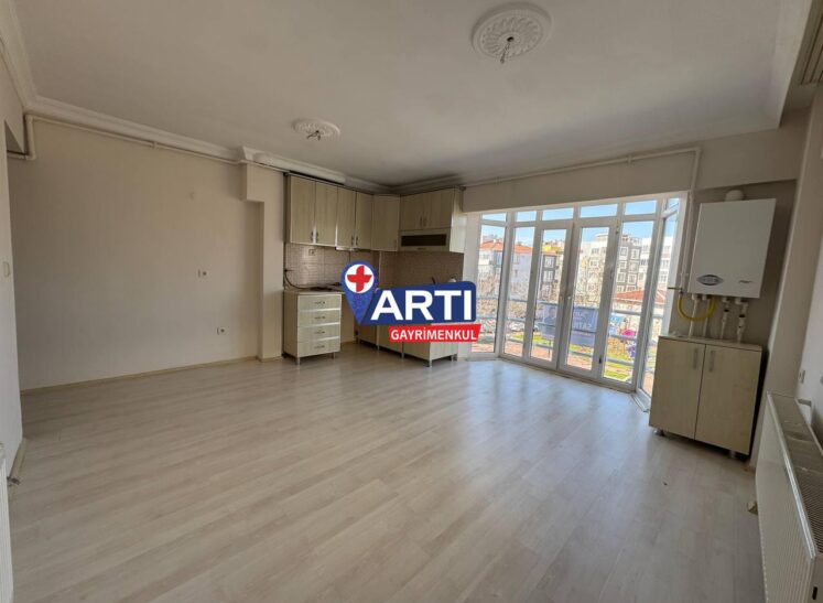 ARTI GAYRİMENKUL'DEN TROİA PALACE SİTESİNDE SATILIK 2+1 DAİRE